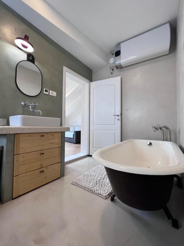 Apartments Forum 2 พูลา ภายนอก รูปภาพ
